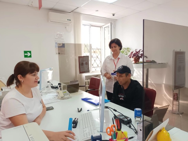 photo1696430771